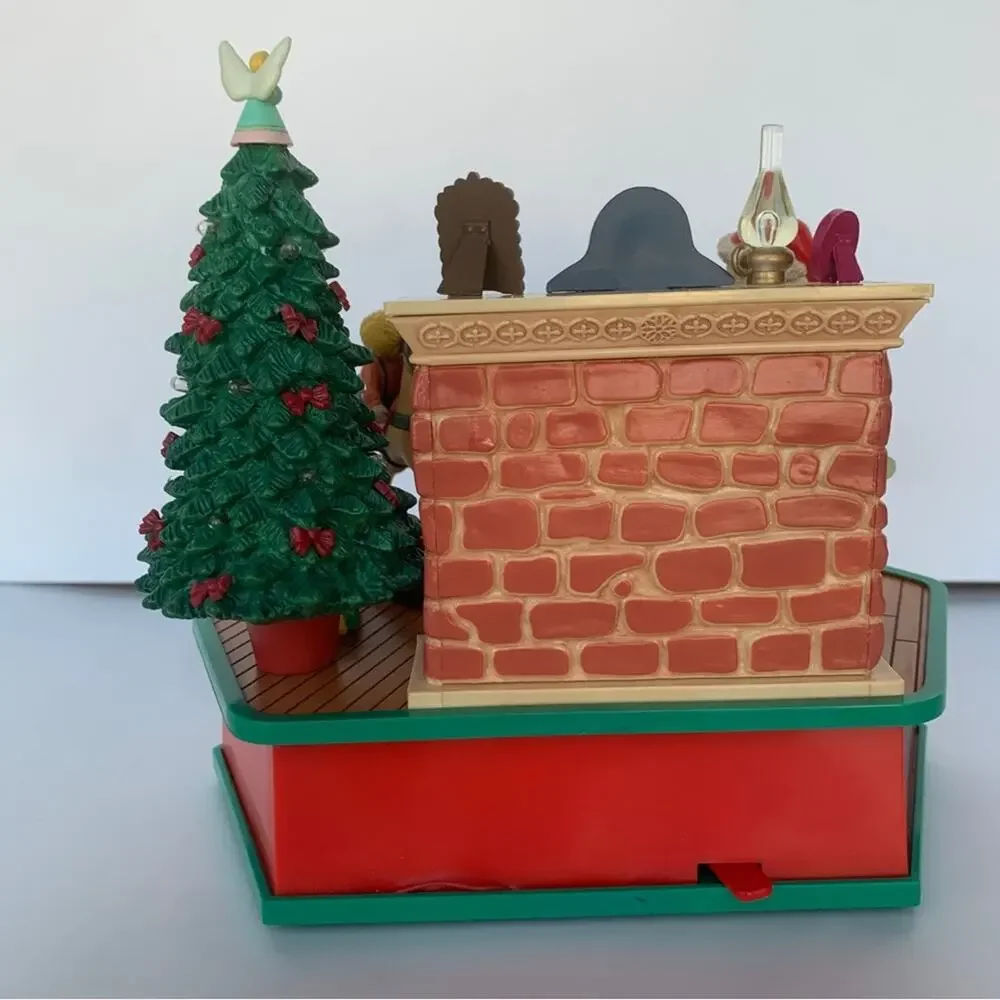 1993 Lustre Fame Animated Welcome Santa Music Box